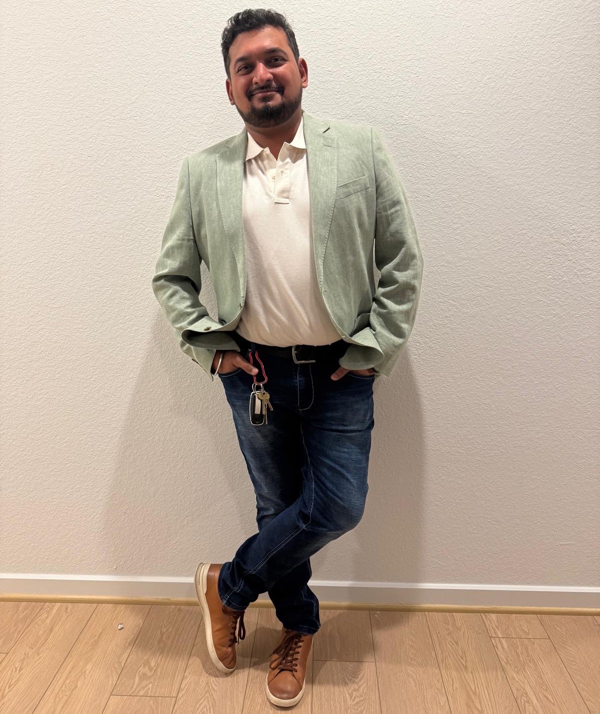 Dr. Akshay Raghavendra Kulkarni